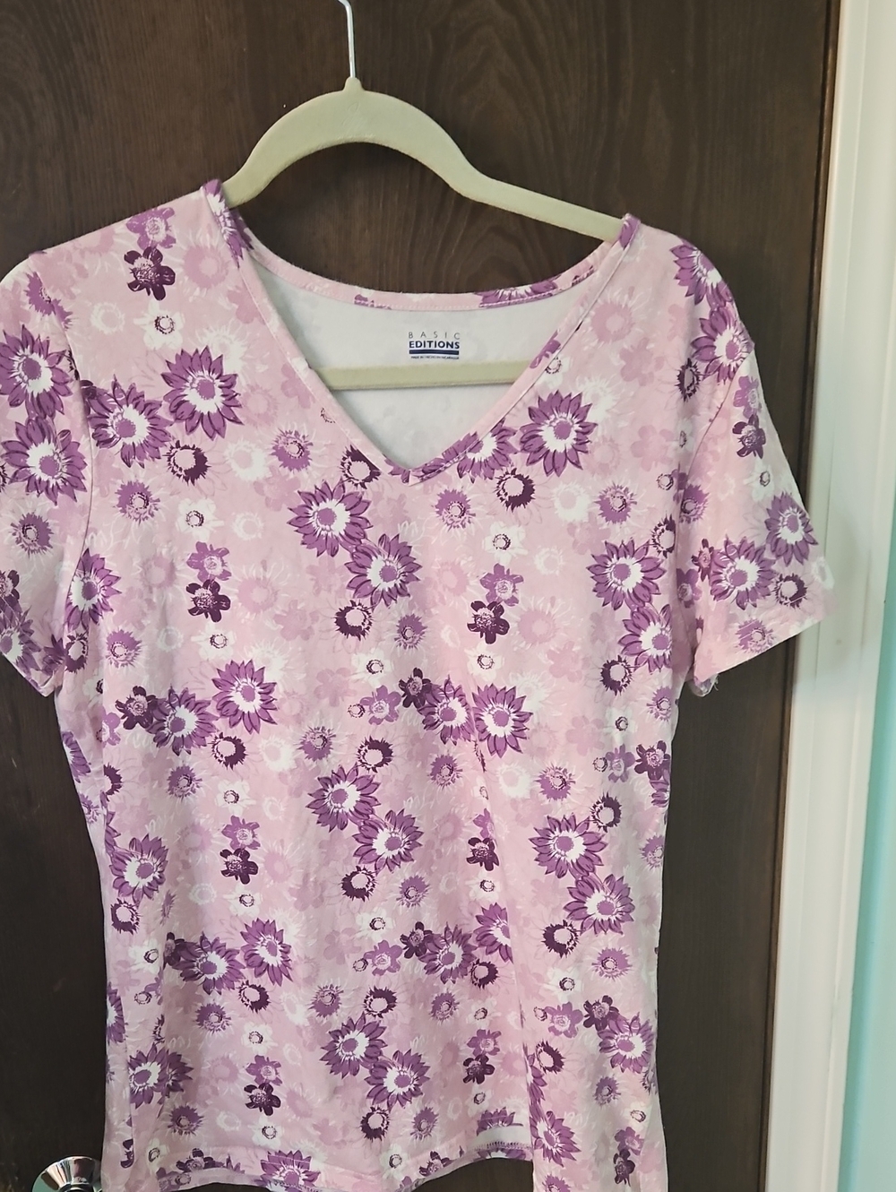 Basic Editions Pink V-Neck Floral Short Sleeve Top